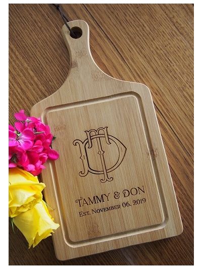Personalised Engraved Bamboo Paddle serving board - Wedding gift / Anniversary Gift / Engagement Gift / Valentines Gift - DESIGN 1